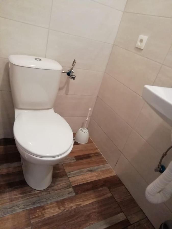 Jona - Dugi Rat - Mali Rat Appartement Buitenkant foto